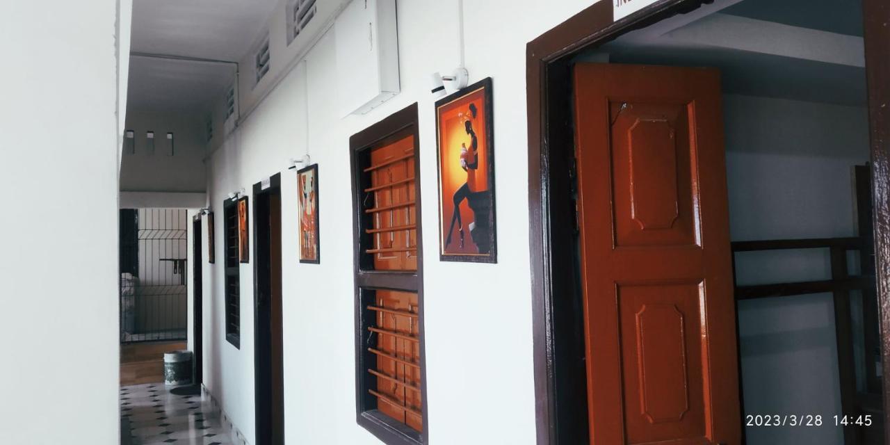 Bhuban Heritage Inn Пури Экстерьер фото
